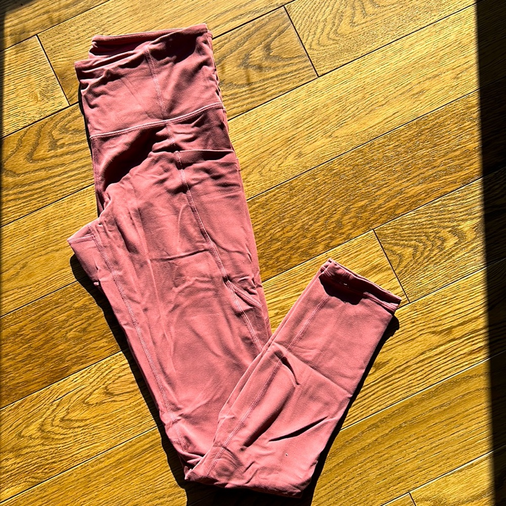 Athleta Stash Pocket Salutation Tight, Pink SIZE S           #198877 N0903